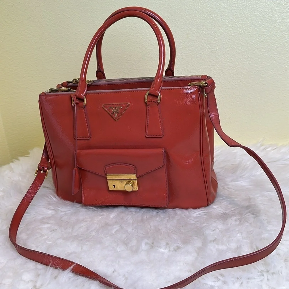 💯Authentic Prada Red Leather Handbag🍀